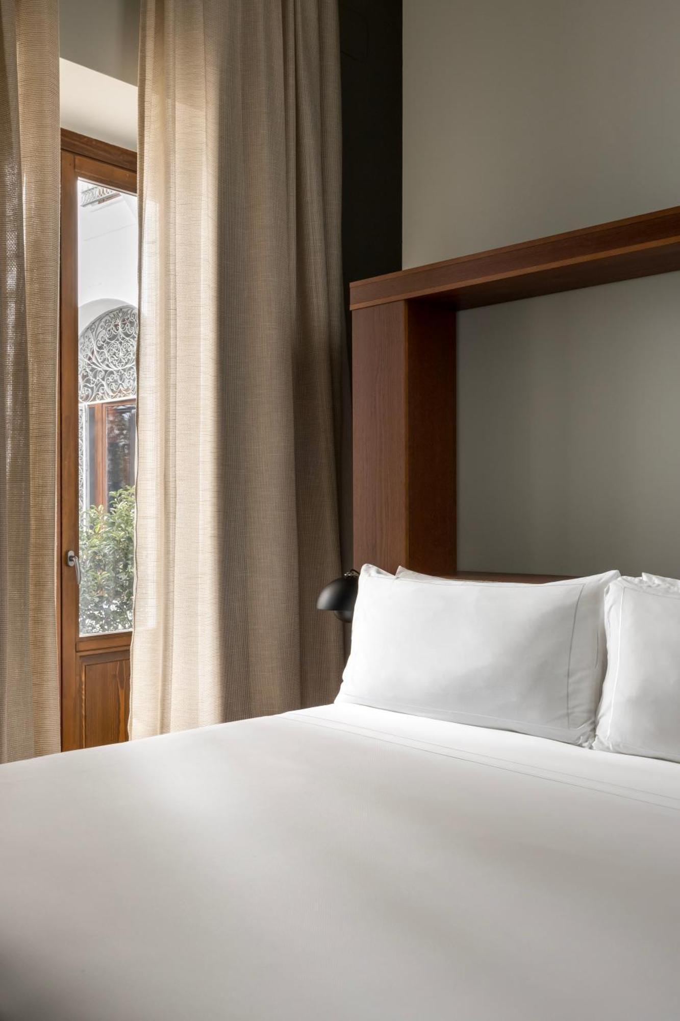 Mercer Residences Sevilla Екстериор снимка