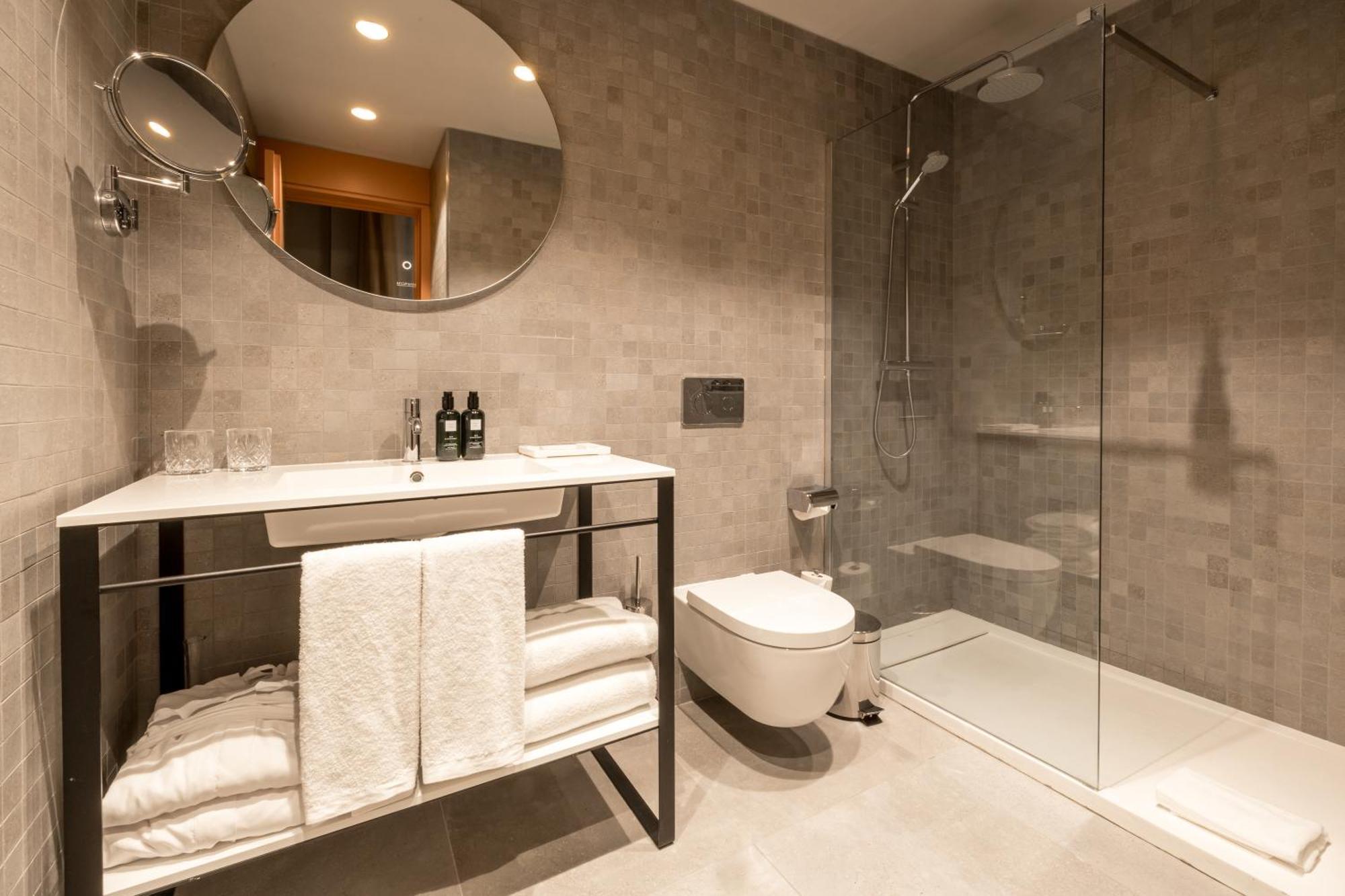 Mercer Residences Sevilla Екстериор снимка